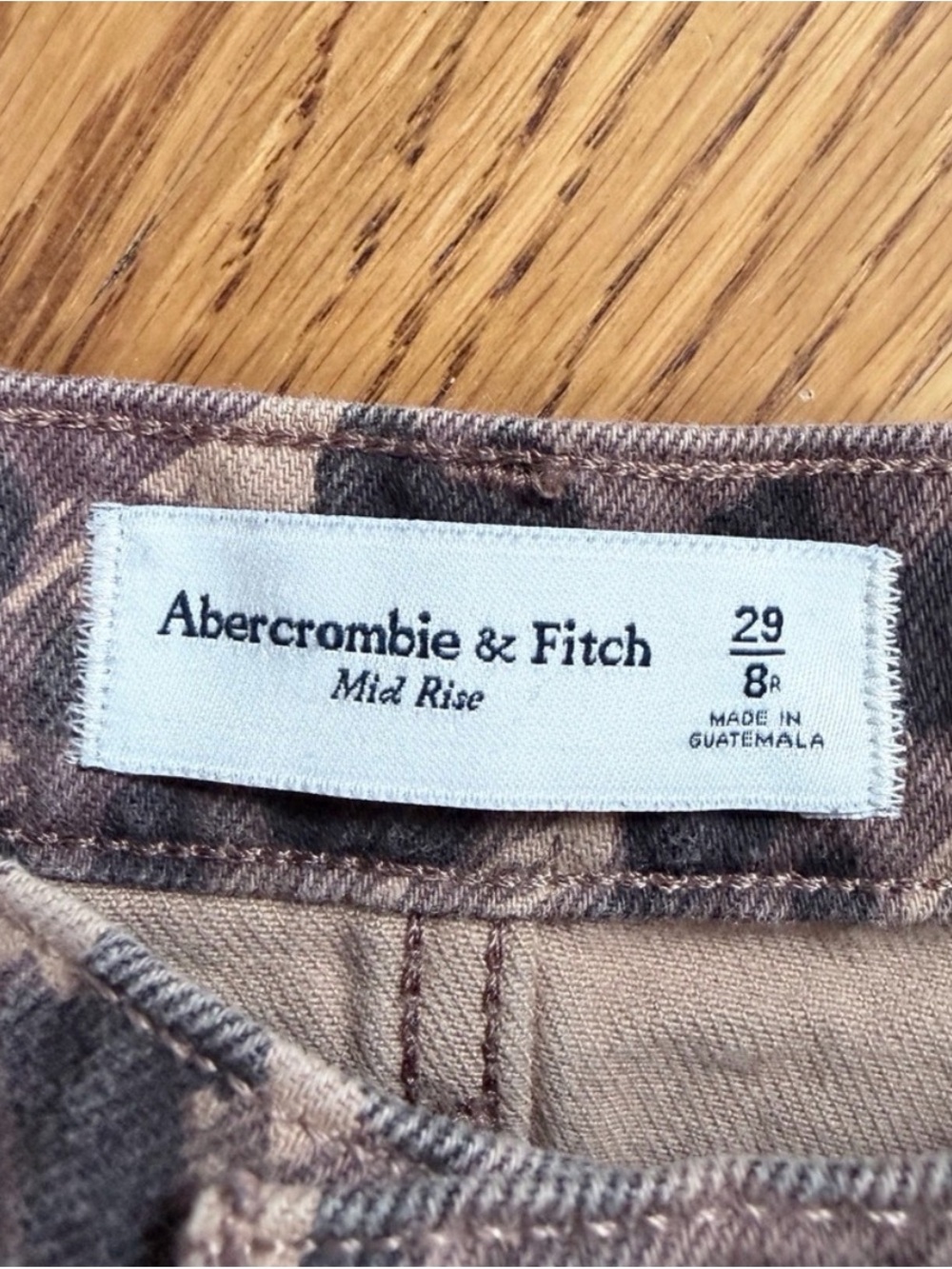 Abercrombie & Fitch Brown Leopard Print Straight-Leg Jeans Size 29, 90s style - Picture 3 of 4